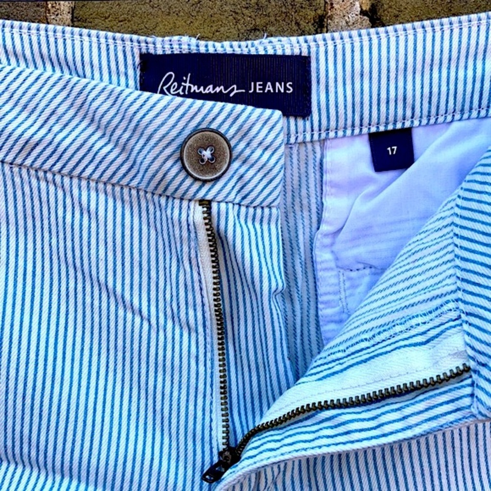Reitmans, Plus, Pin Striped Shorts, Shorties, Sz 17